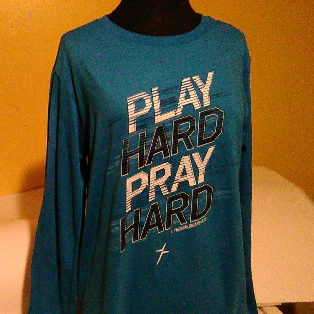 Kerusso sport tee